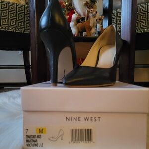 Nine West Nocturne Dark Navy Heels
